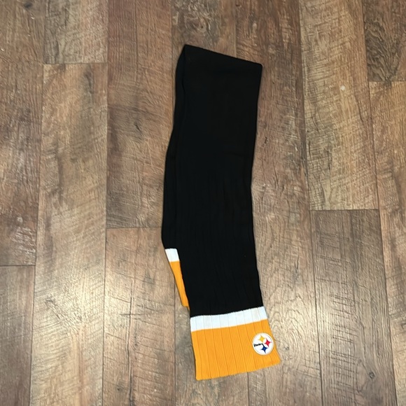 PITTSBURGH STEELERS NFL SCARF - Picture 4 of 4